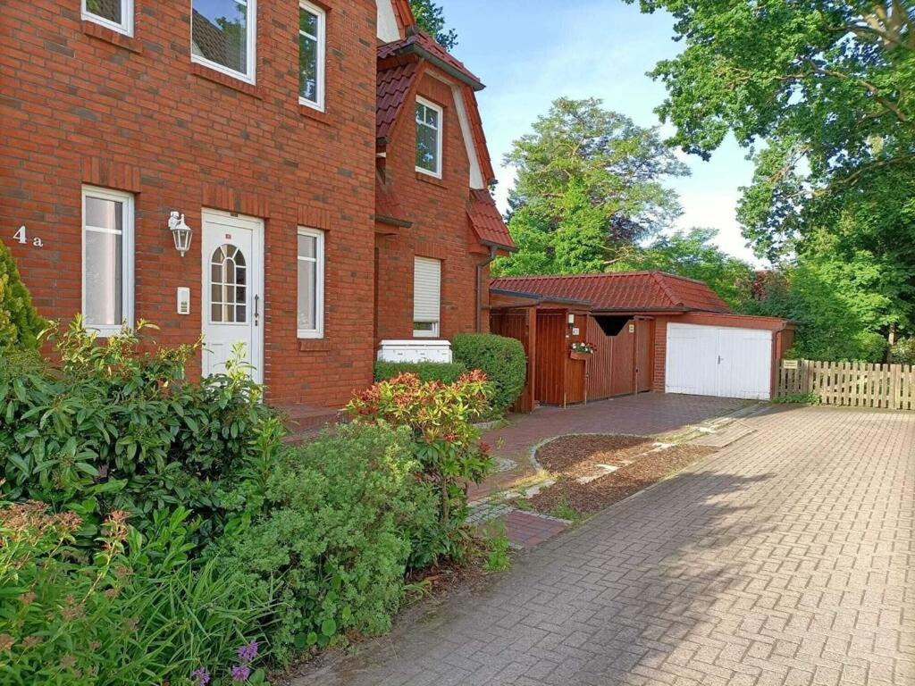Moderne Mit Kamin U Garten Im Eg 100qm Naehe Weser Und Golfplatz *