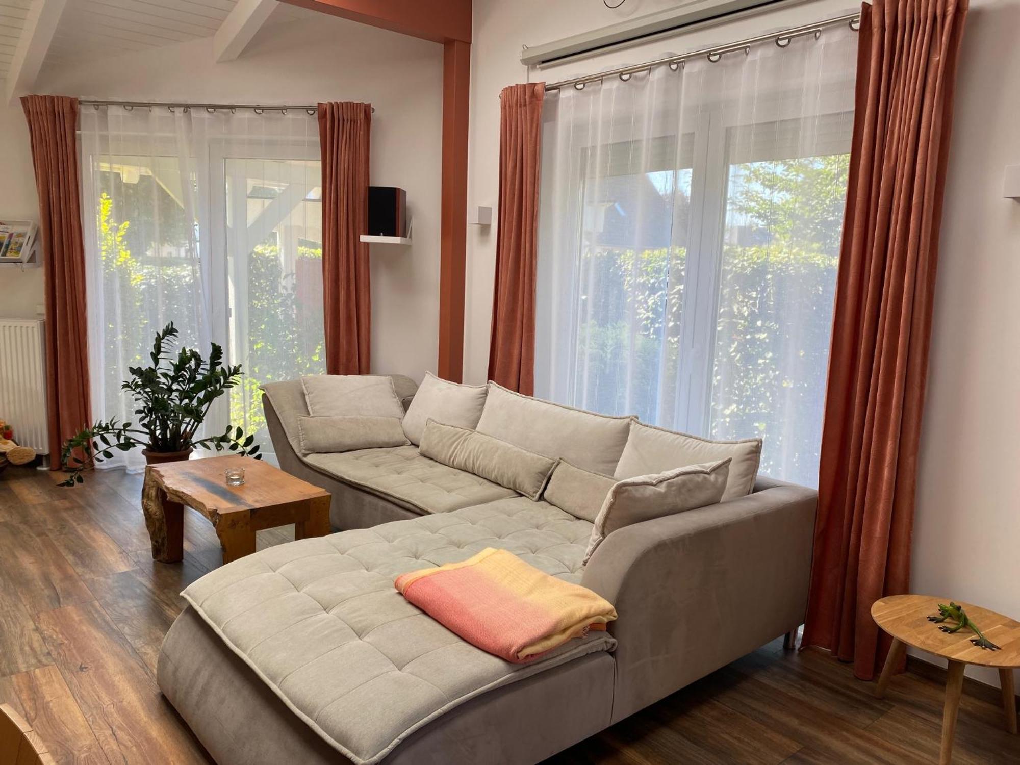 Moderne Mit Kamin U Garten Im Eg 100qm Naehe Weser Und Golfplatz Appartement Achim