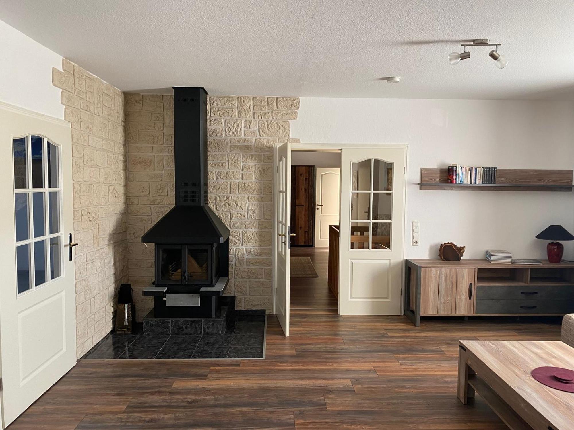 Appartement Moderne Mit Kamin U Garten Im Eg 100qm Naehe Weser Und Golfplatz